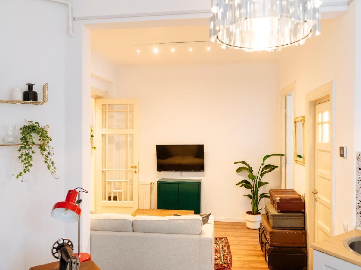 Lovely Vintage Double Studio In City Center Bucarest Exterior foto